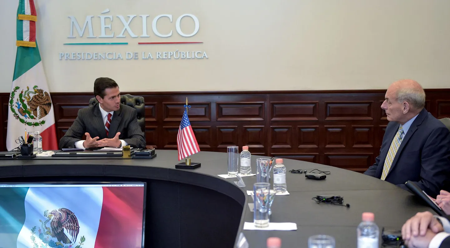 USA sisejulgeolekuminister John Kelly kohtub Mehhiko presidendi Enrique Peña Nietoga.