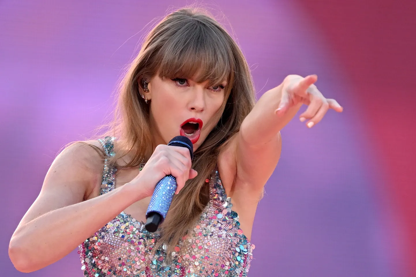 Taylor Swift.