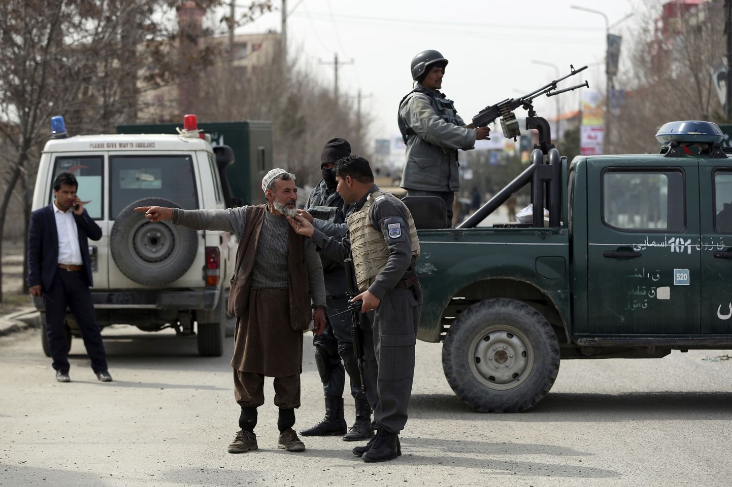Afganistani julgeolekujõud blokeerisid Kabulis plahvatuspaiga ümbruse.
