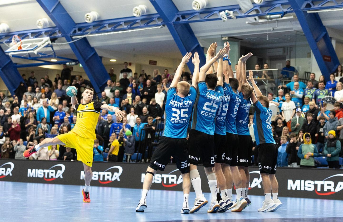 Eileõhtuses maailmameistrivõistluste kvalifikatsiooni teise faasi avamängus alistas Eesti käsipallikoondis kodusaalis Ukraina 32:29.