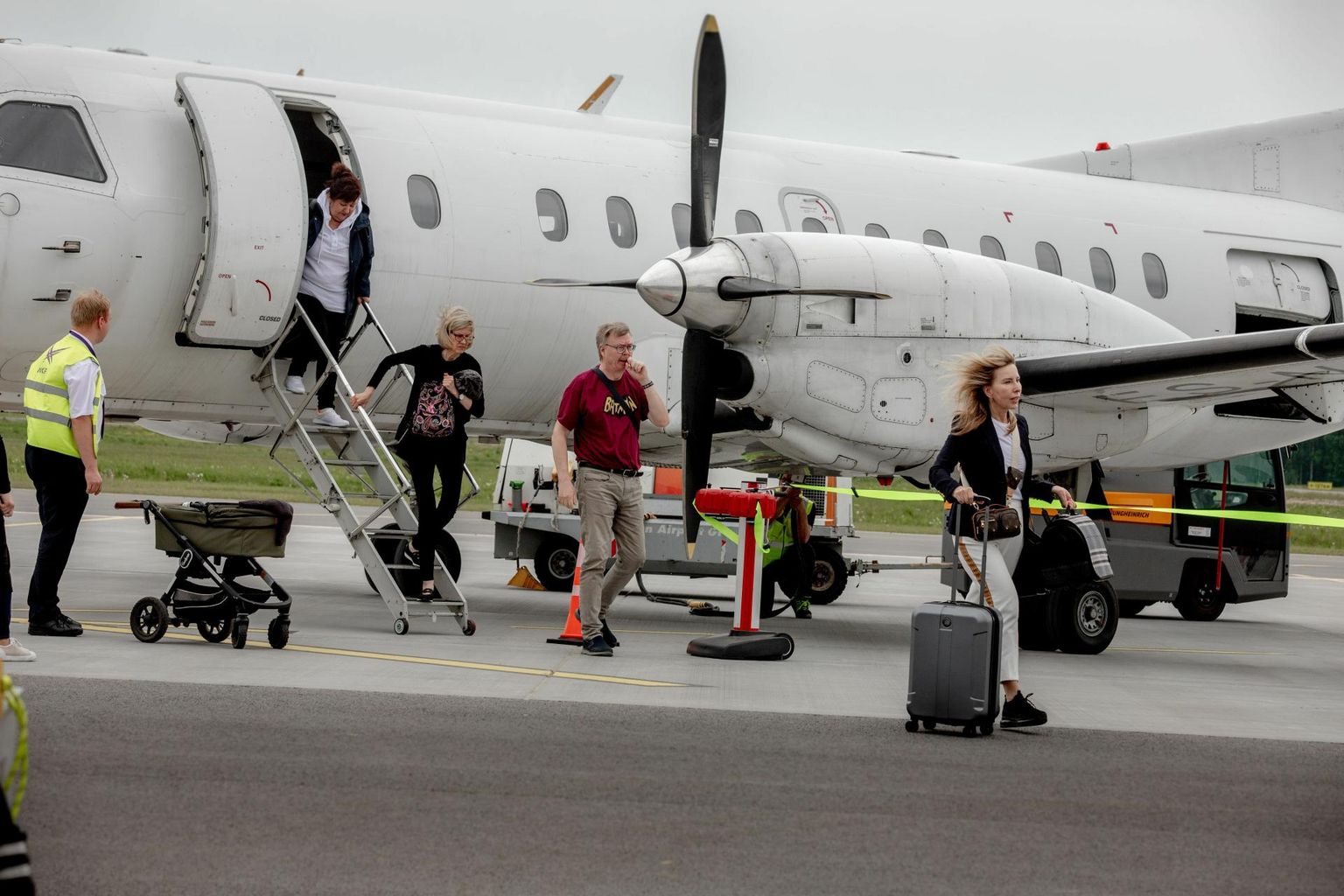 Täna saabus Pärnu lennujaama hooaja esimene rahvusvaheline liinilend Helsingist.