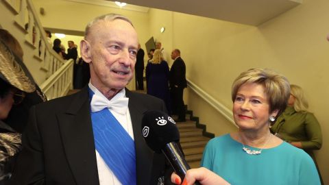 MEENUTAME ⟩ Siim Kallas koos abikaasa Kristiga murest tütre pärast: ikka väga suur mure on