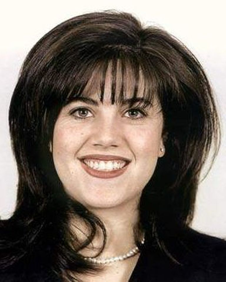Моника Левински в 1998 году работала интерном в Белом Доме.