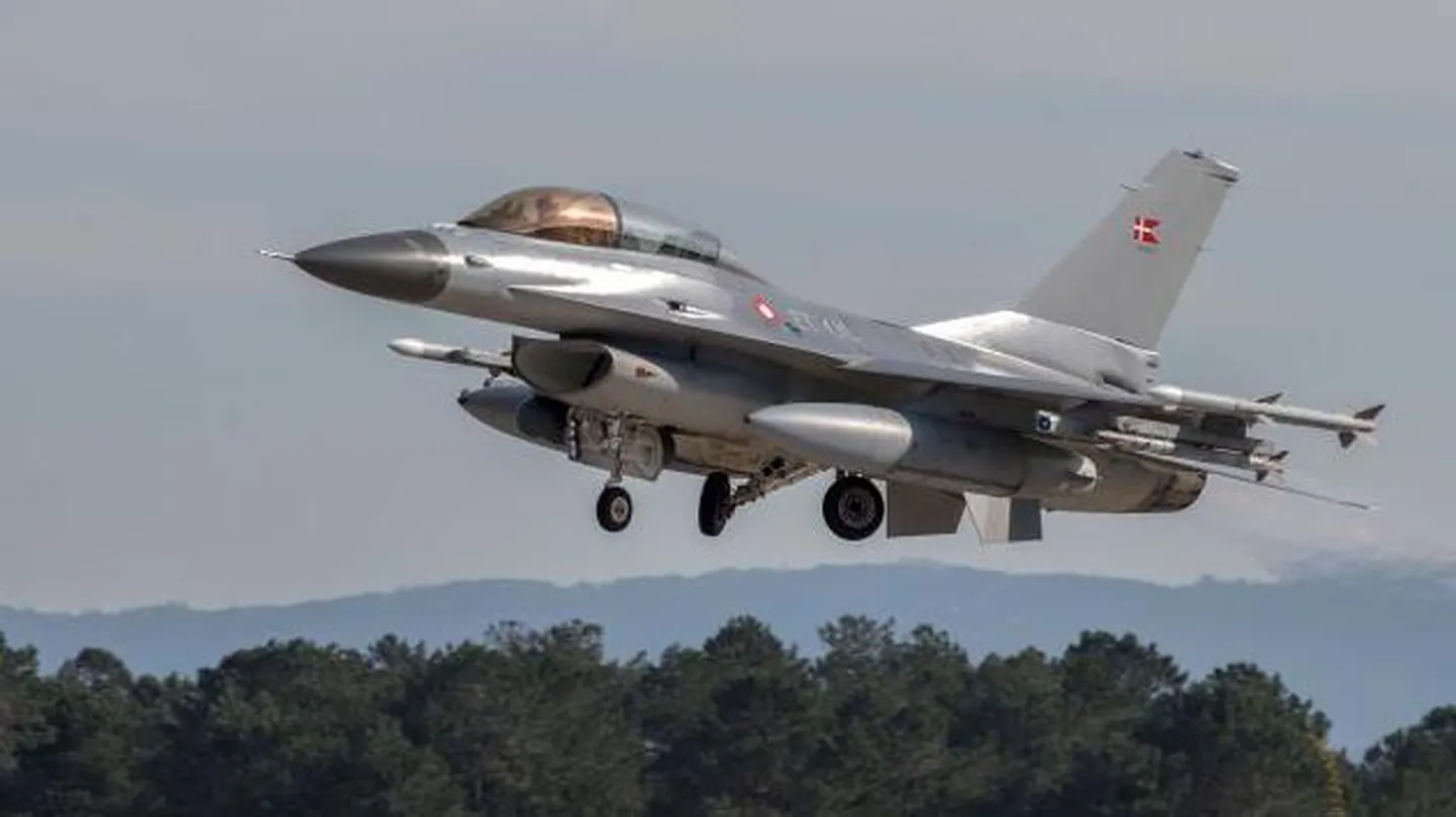 F-16BM