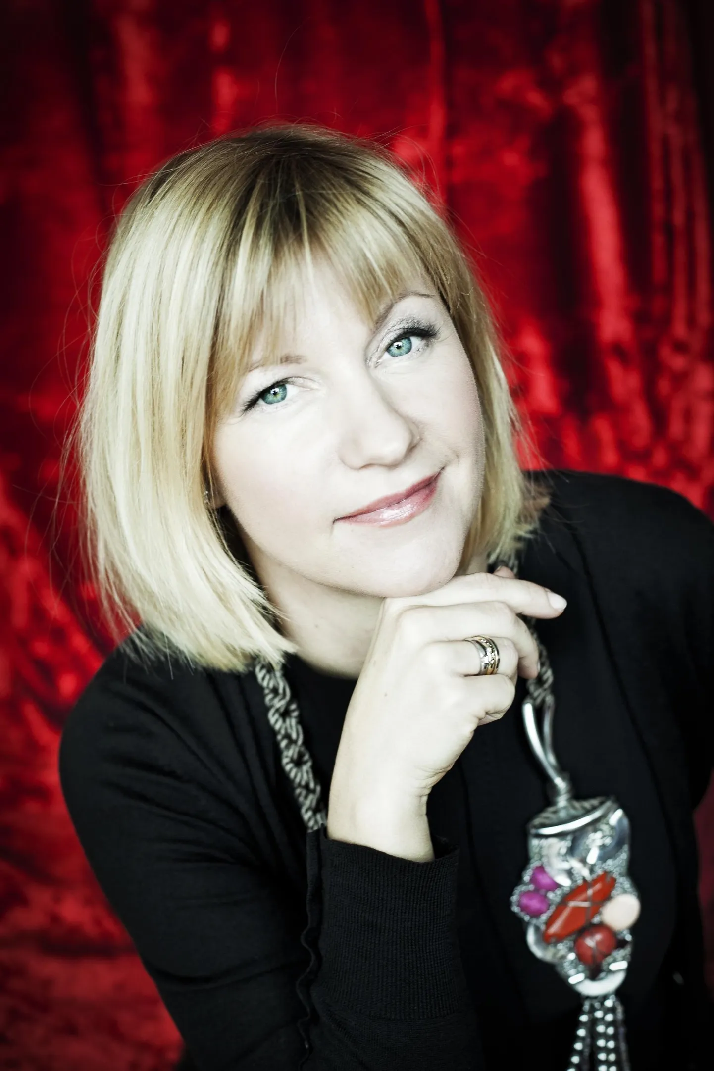 Produtsent Riina Sildos peab oma kireks suhtlemist loominguliste inimestega.