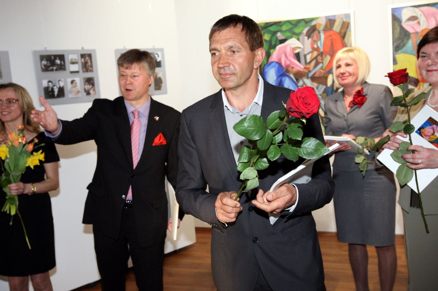 US Art Gallerys avati tuntud Läti kunstniku Gederts Eliassi näitus "Värvi maagia".
Näituse avas galerii omanik Urmas Sõõrumaa