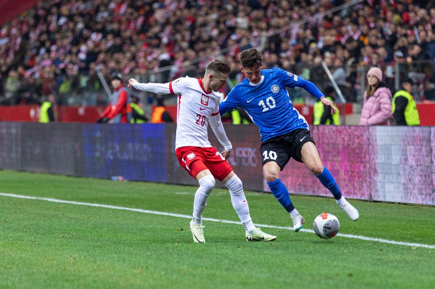 Мартин Веткал (справа) и Себастиан Шумански - матч Эстония-Польша.