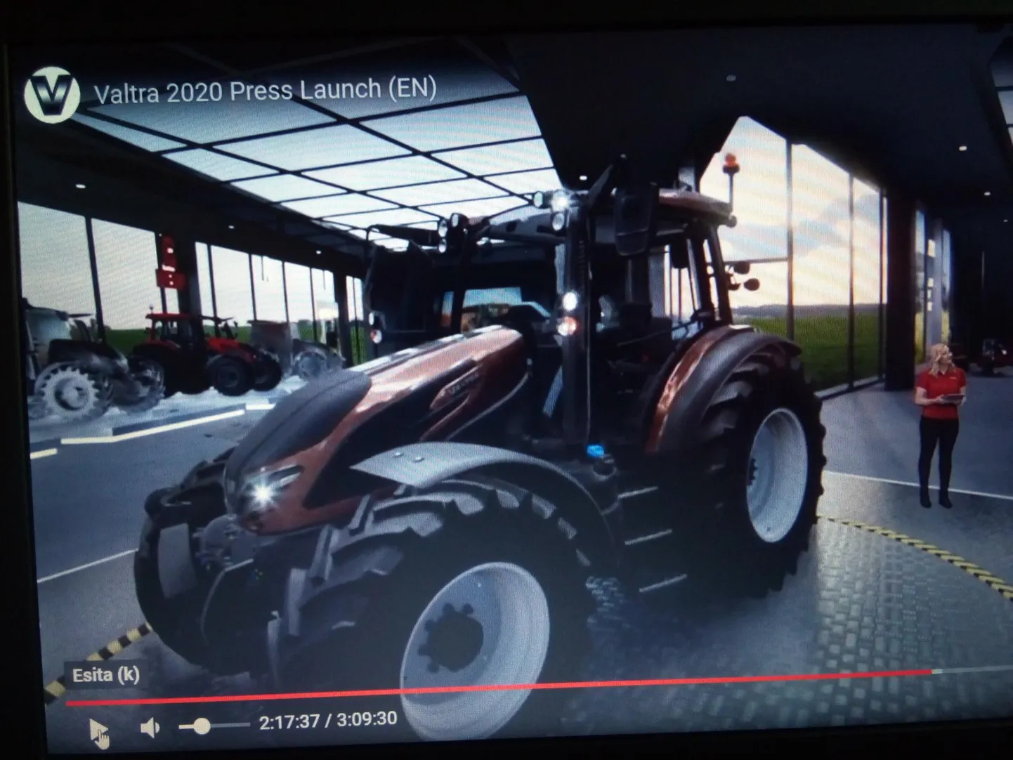 Piirangute tõttu esitles Valtra uut masinaseeriat veebi teel.