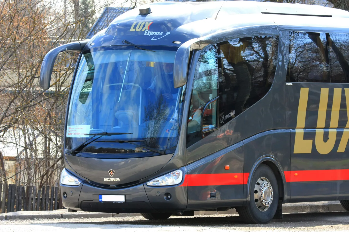 Peterburi–Riia buss. Foto on illustreeriv.