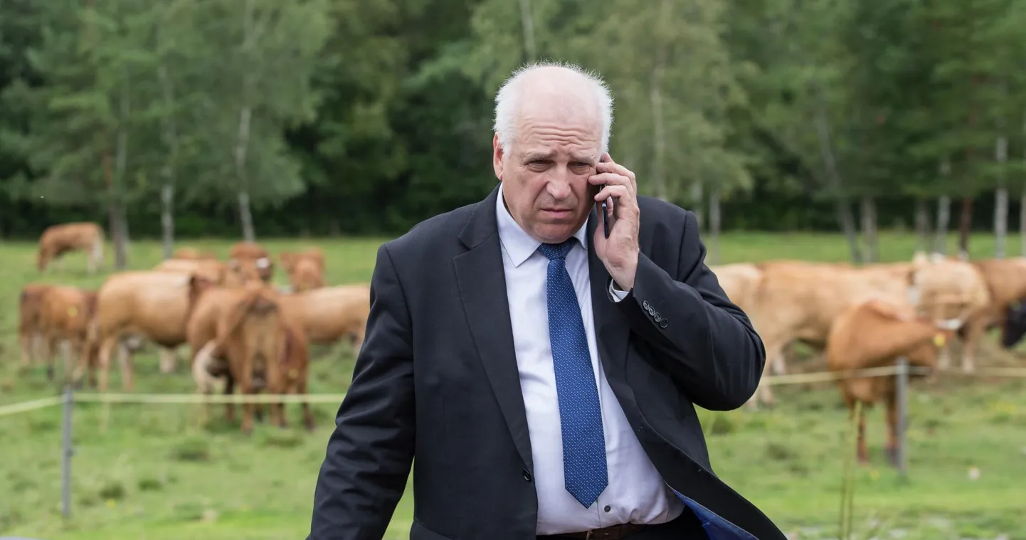 Maaeluminister Mart Järvik.
