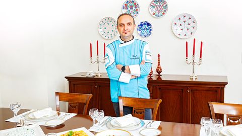 Не только кебаб, плов и долма: летние рецепты от шеф-повара посольства Турции в Эстонии
