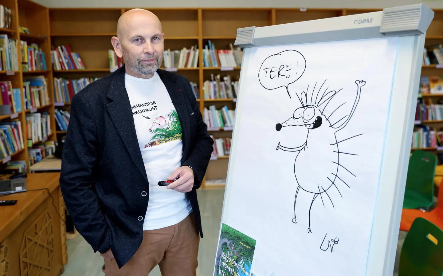 «Aeg-ajalt on Siil autori alter ego rollis, ent rõhutan, Siili ja minu vahele võrdusmärki tõmmata ei tohi,» ütleb Urmas Nemvalts. Tõsi, erinevus on silmaga näha!