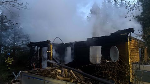 PILDID ⟩ Saarde vallas hukkus tulekahjus vanem mees