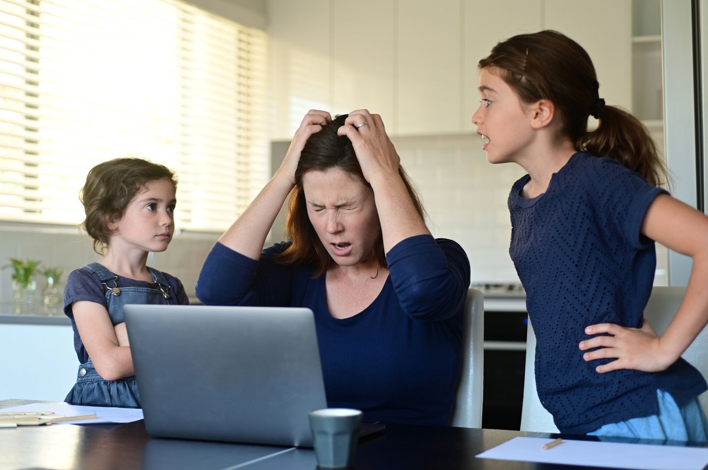 Streik murrab - lapsevanemad tunnistavad, et õpetajatöö ajab hulluks.