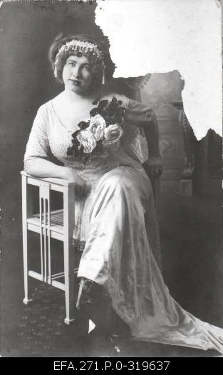 Näitleja Olga Mikk-Krull 1913.