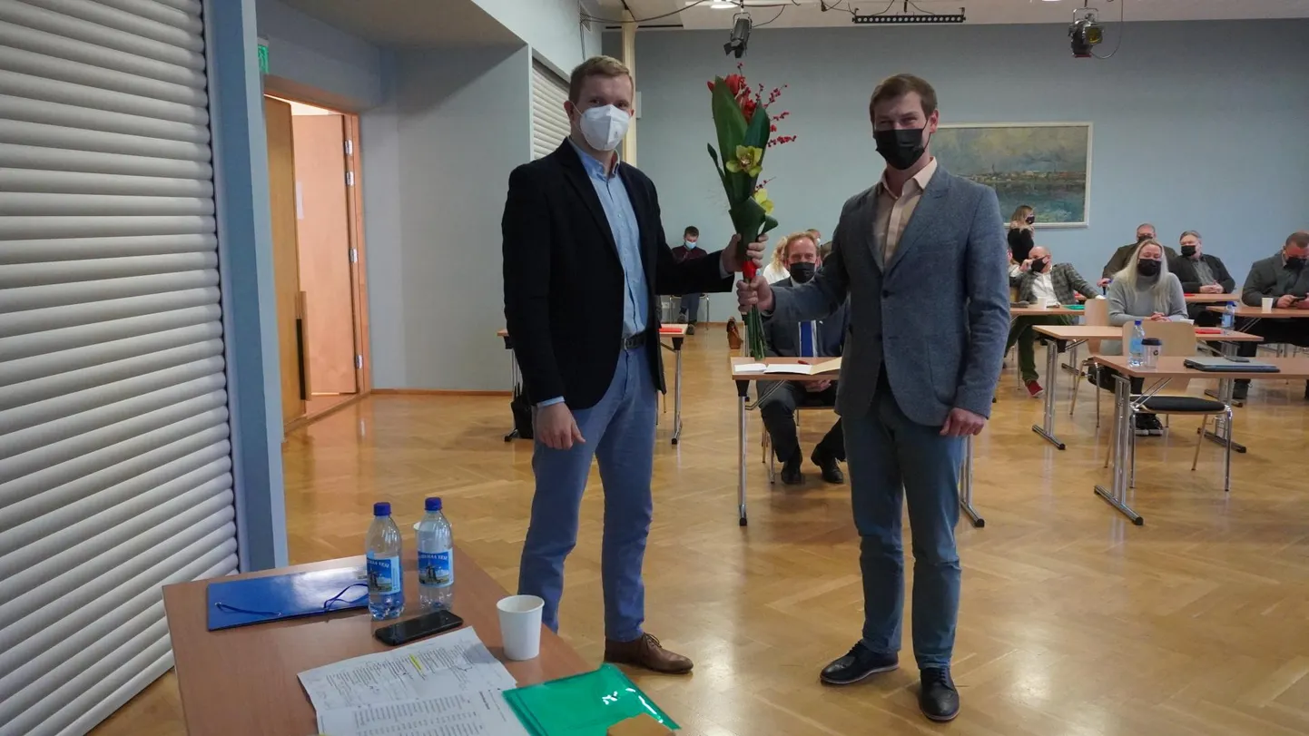 Võru volikogu valis omale juhid: esimeheks sai Anti Haugas (vasakul) ning aseesimeheks Toomas Sarapuu.
