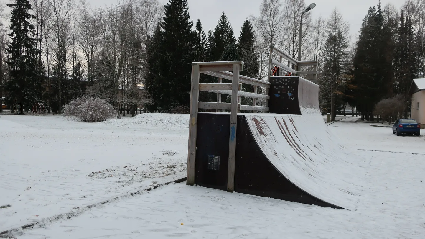 Noorteka kõrval paiknev rularamp tõstetakse staadioni rajamise käigus uude asukohta.