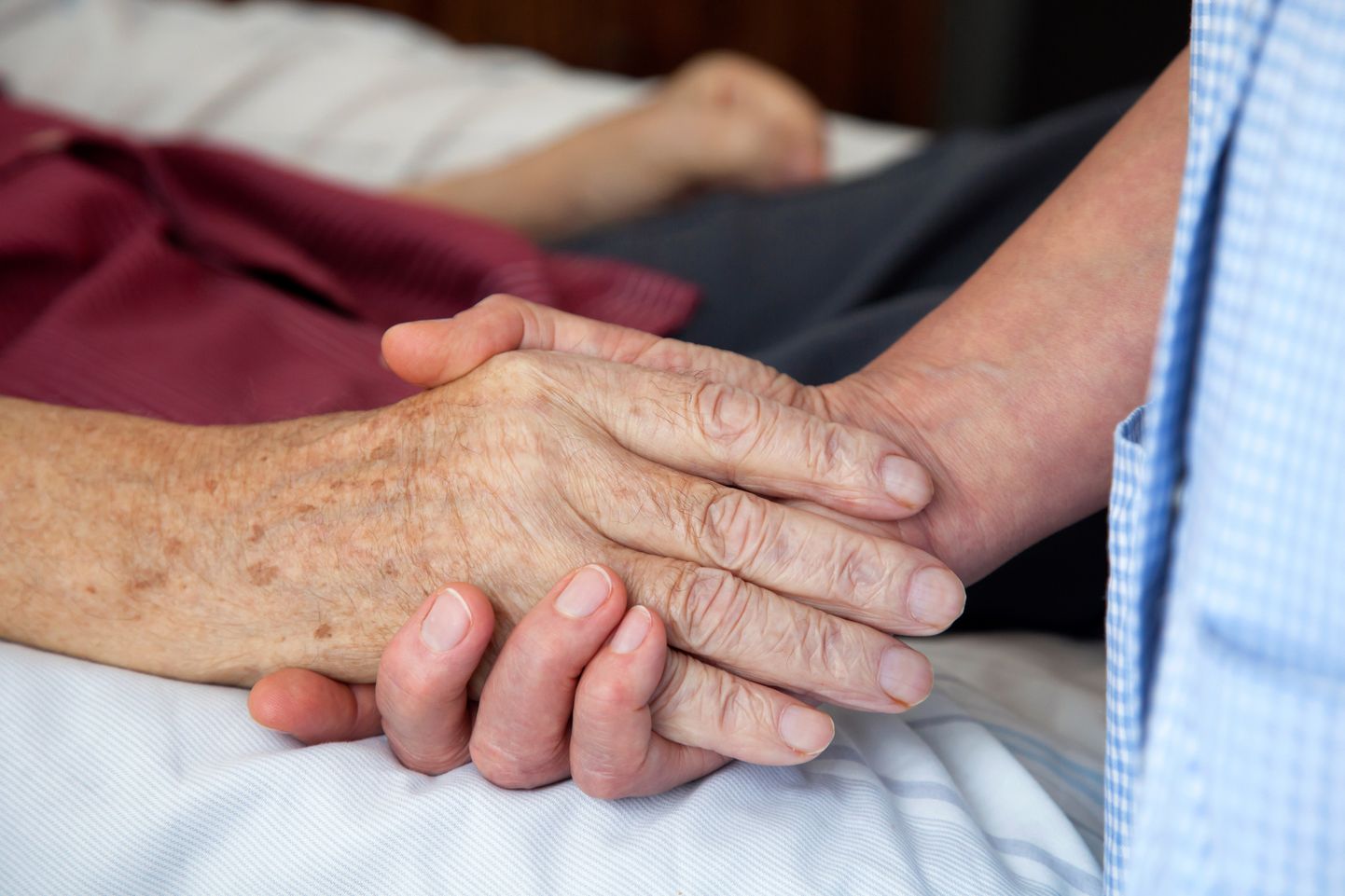 Üks osa palliatiivravist onvaimne tugi. Lisaks keskendub palliatiivne ravi ka patsienti vaevavate sümptomite leevendamisele - näiteks valu või iivelduse korral.