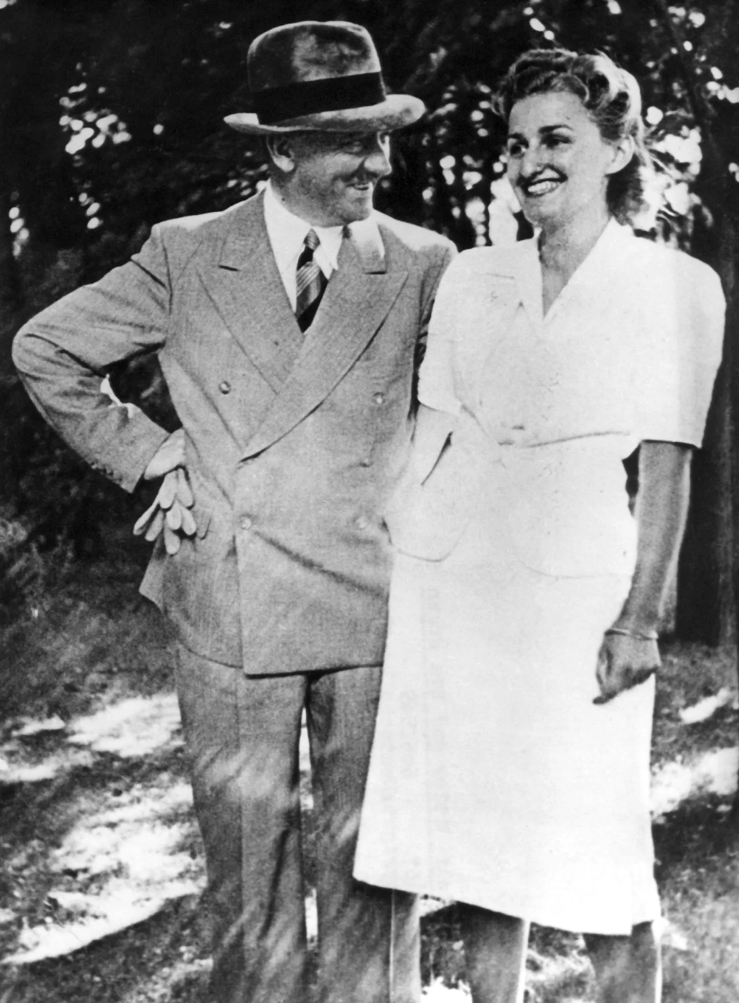 Adolf Hitler ja Eva Braun