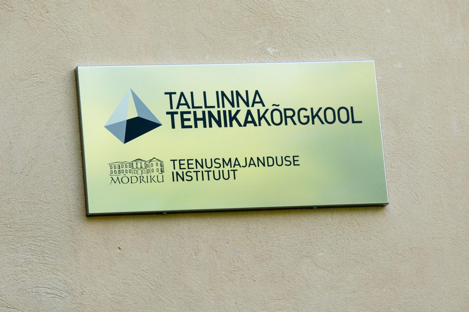 Mõdrikul asuvas Tallinna tehnikakõrgkooli teenusmajanduse instituudis saab lasta end tasuta koolitada.