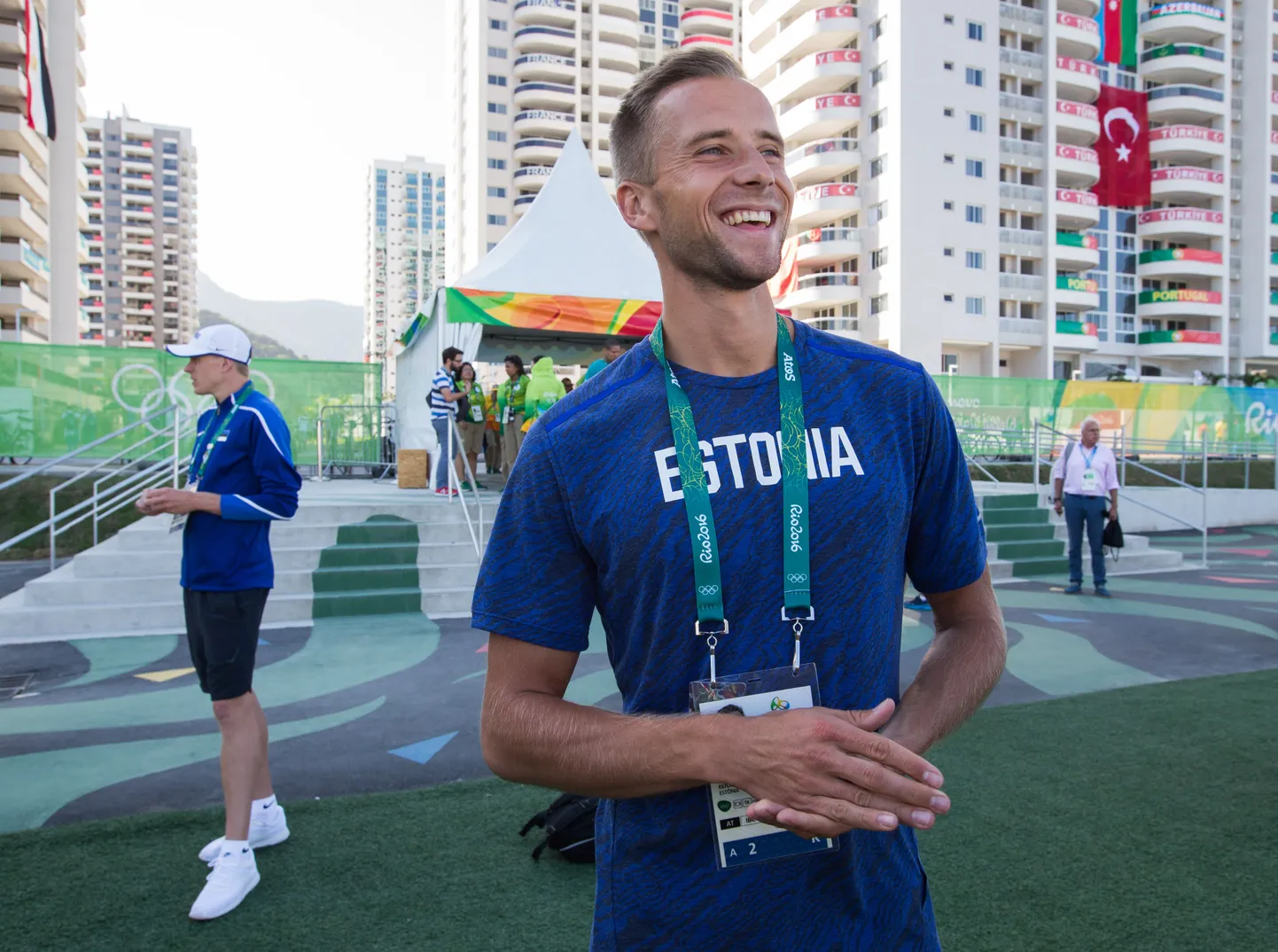 Rasmus Mägi Rio olümpiakülas.