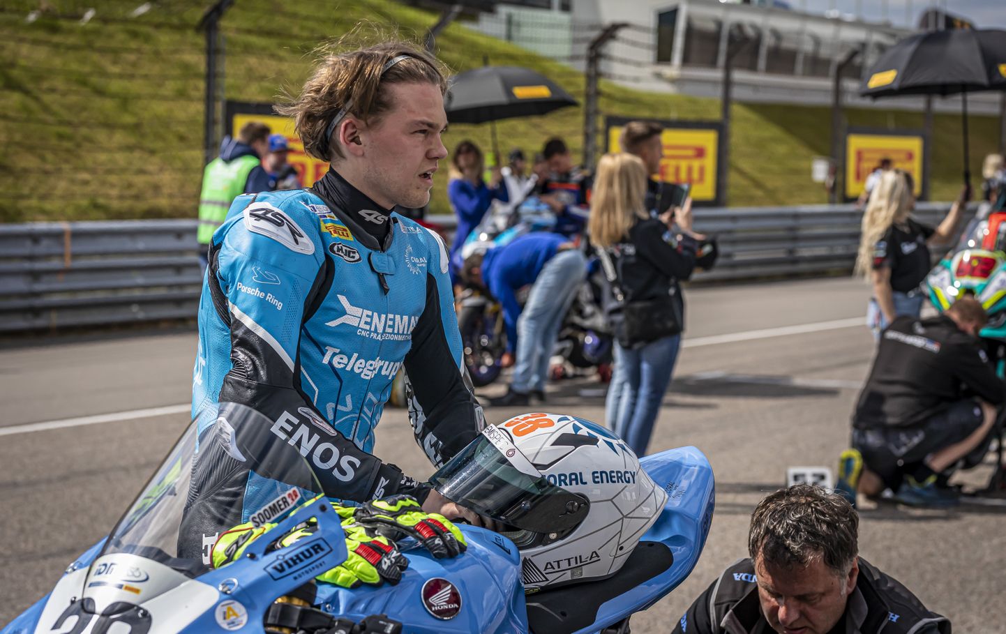 Hannes Soomer soovib Enemat Enos Motorspordi meeskonnaga tulevikus sõita MM-sarjas. Pikem eesmärk on lähiaastatel sõita võitudele Superbike'ide MM-sarjas