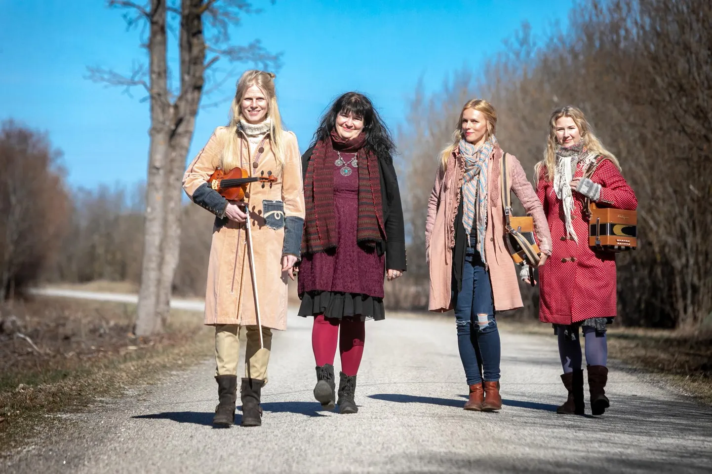 Ansambel Naised Köögis koosseisus (vasakult) Sofia Joons, Kairi Leivo, Kristiina Ehin ja Katrin Laidre.