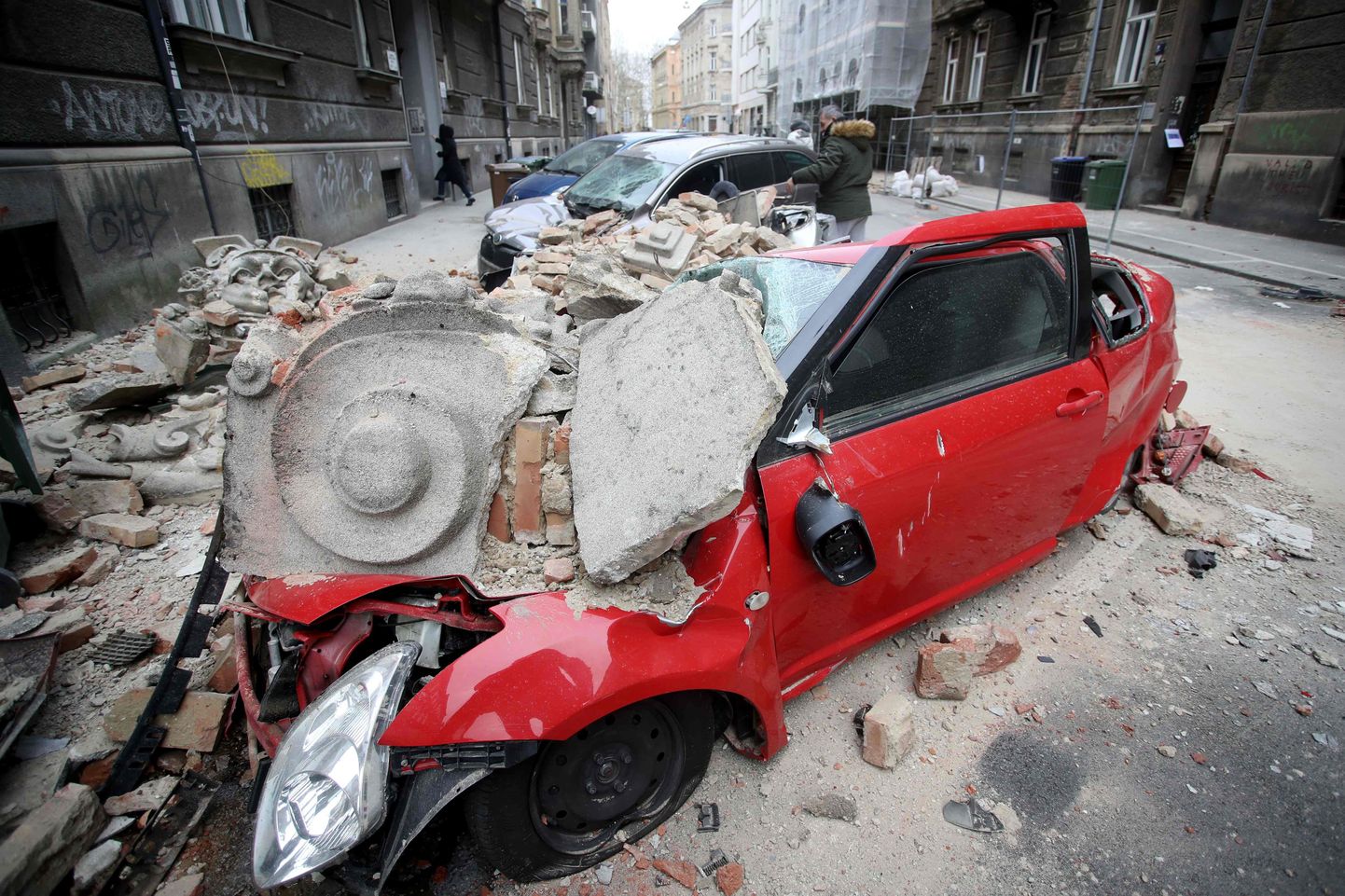 Последствия землетрясение в Загребе.