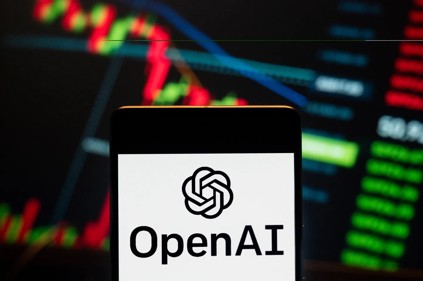 Tehisintellektifirma OpenAI kaasab raha ja kaotab tippjuhte