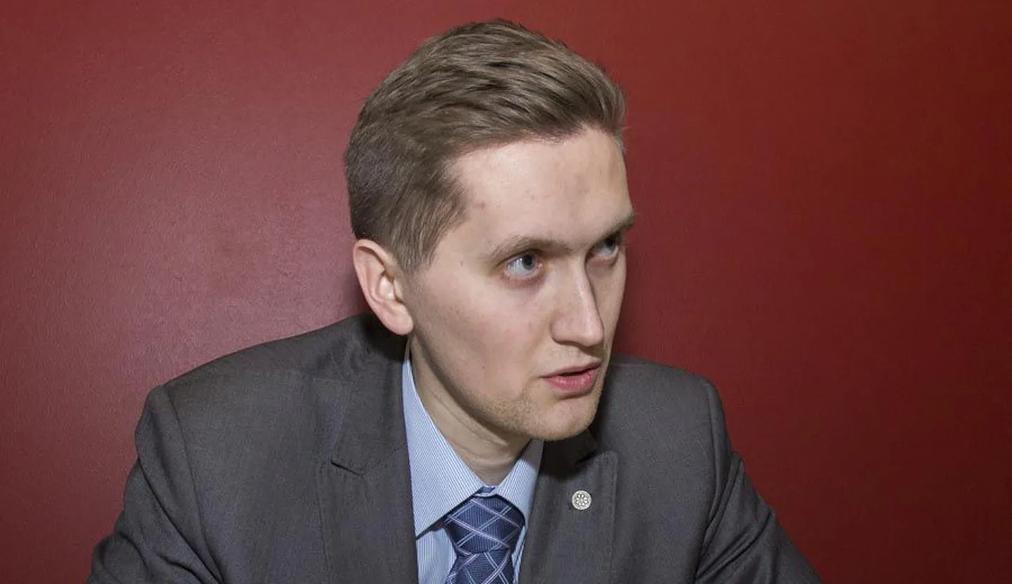 «Iga mõtlev ja ratsionaalne inimene saab aru, et maailm ei ole mustvalge. Ei ole olemas asju, mis on üdini halvad, vaid leiab ka paremaid külgi,» ütles Jaak Madison.