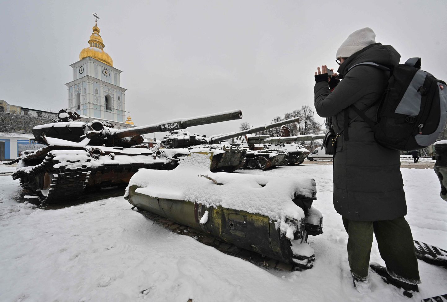 Purustatud Vene tankid väljanäitusel Kiievis.