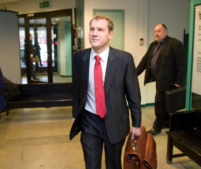 Viktor Särgava esimesel maadevahtuse protsessi istungil.