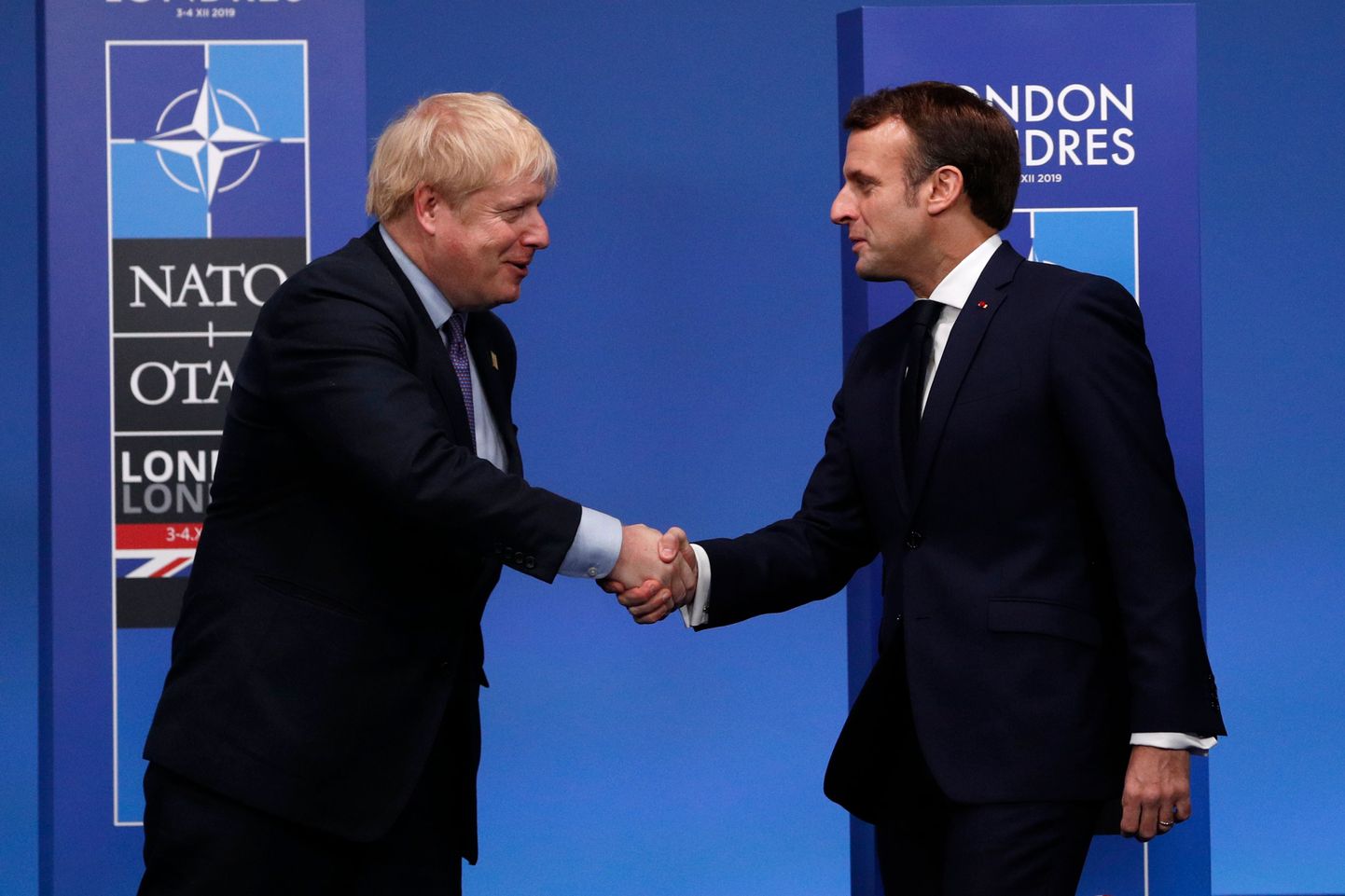 «Minu täielik toetus Boris Johnsonile, tema perekonnale ja kõikidele brittidele sellel raskel ajal. Ma loodan, et ta saab sellest katsumusest kiiresti jagu,» ütles Macron.