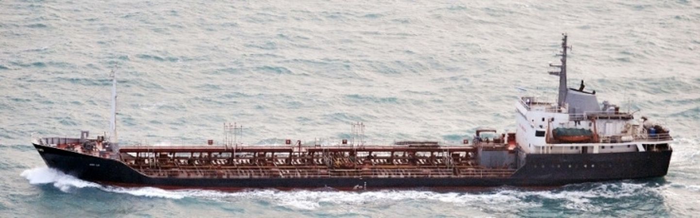 Põhja-Korea lipu all sõitev tanker Rye Song Gang Ida-Hiina merel 20. jaanuaril tehtud fotol, mille avaldas Jaapani kaitseministeerium.