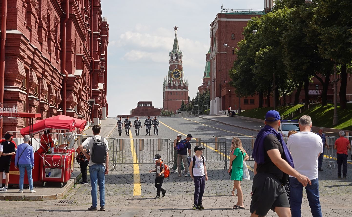 Tõkked takistasid nädalavahetusel juurdepääsu Moskvas Punasele väljakule.