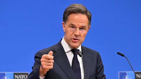 Rutte loodab tagada käiguga Valgesse Majja heatujulise Trumpi saabumist NATO tippkohtumisele