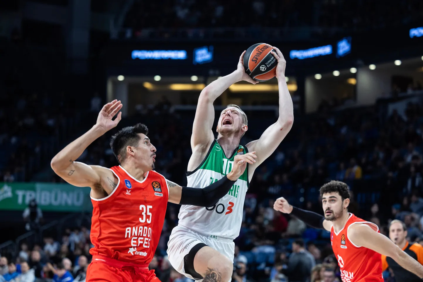 Latvijas basketbolists Rolands Šmits