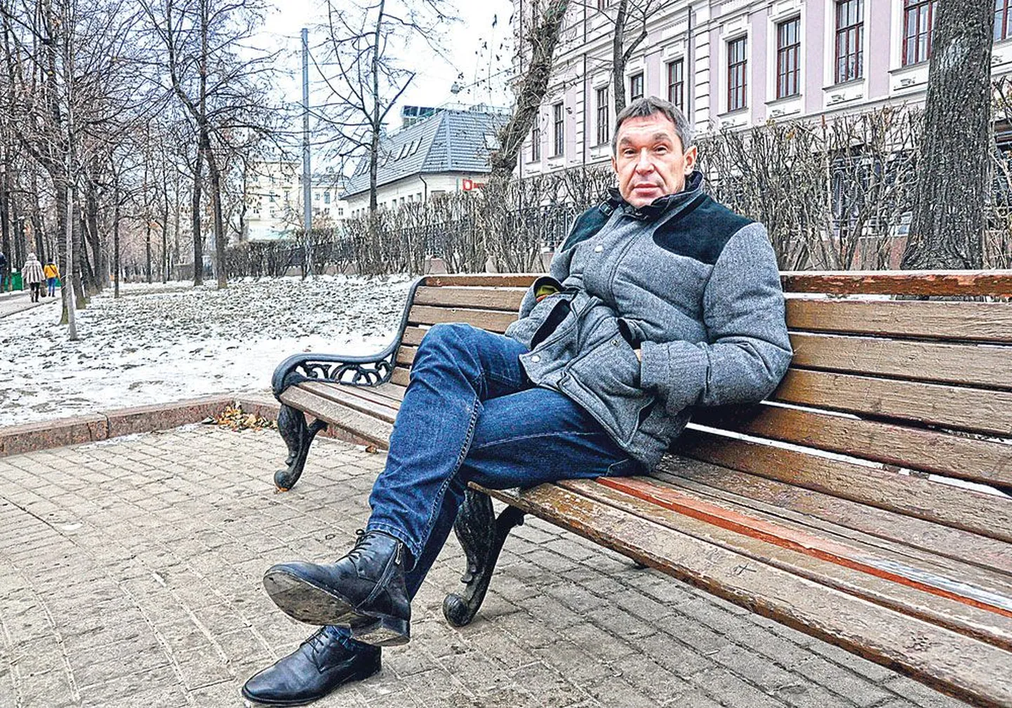 Бывший менеджер Владимир Переверзин по скандальному делу «ЮКОСа» был приговорен к одиннадцати годам лишения свободы, наказание было сокращено, и за решеткой он провел семь лет и два месяца.
