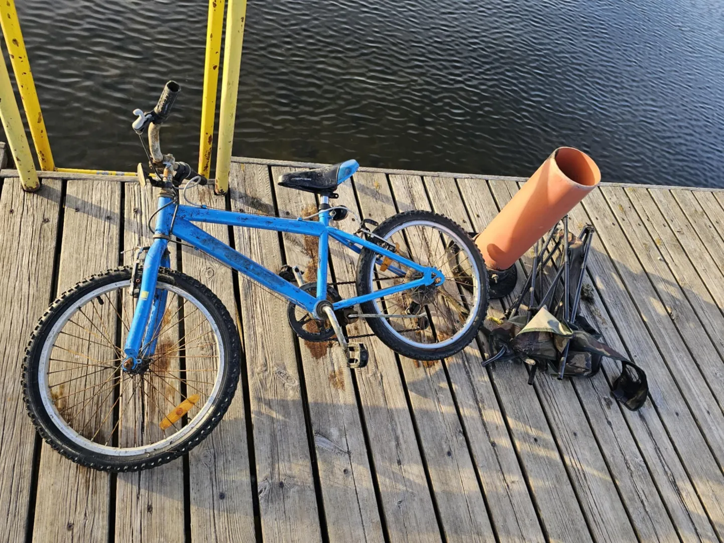 Türi tehisjärvest välja toodud esemed.