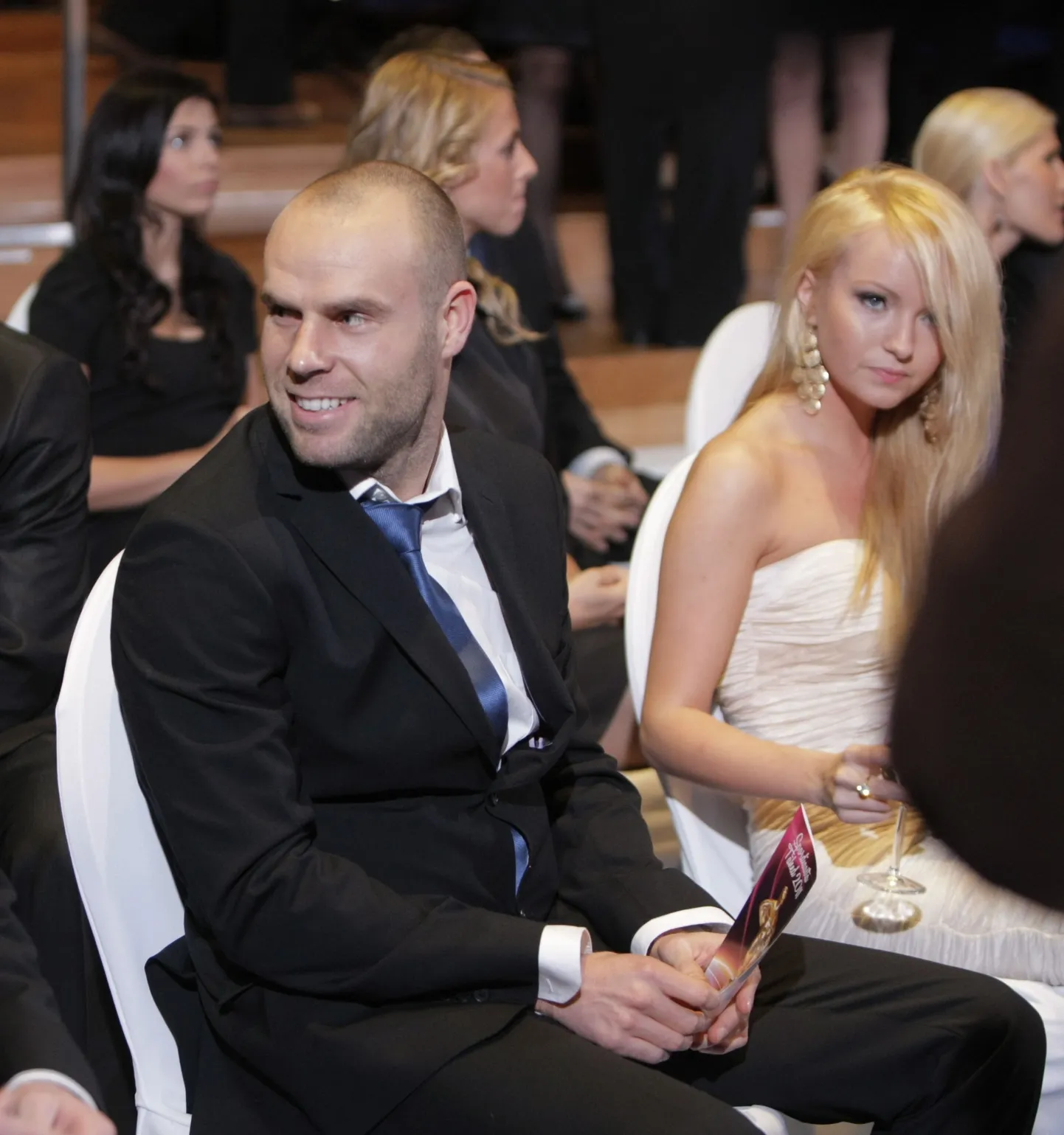 Joel Lindpere oma kallima Julia Kähariga detsembris spordiauhindade jagamisel.