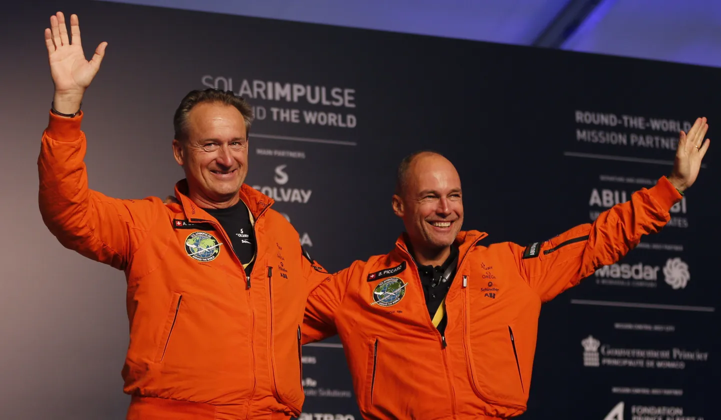Bertrand Piccard (paremal) ja Andre Borschberg