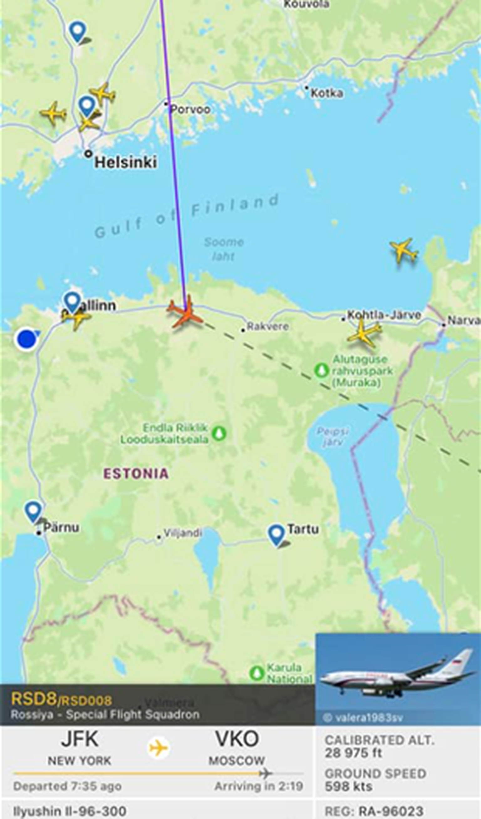 Предполагаемый маршрут кремлевского самолета в веб-среде Flightradar утром 25 сентября.