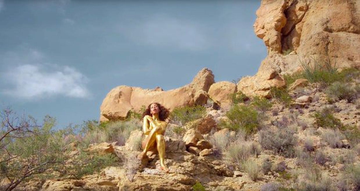 Solange Knowles muusikavideos «Cranes In the Sky»