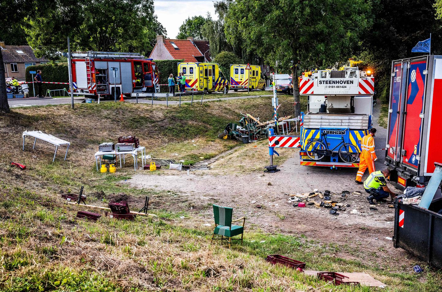 В Нидерландах грузовик врезался в толпу: погибли шесть человек