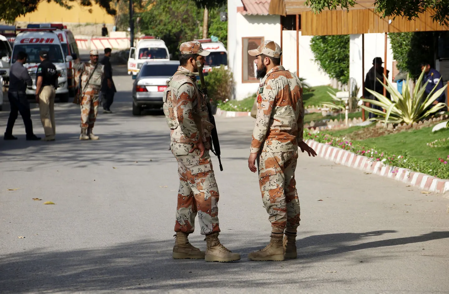 Pakistani julgeolekutöötajad