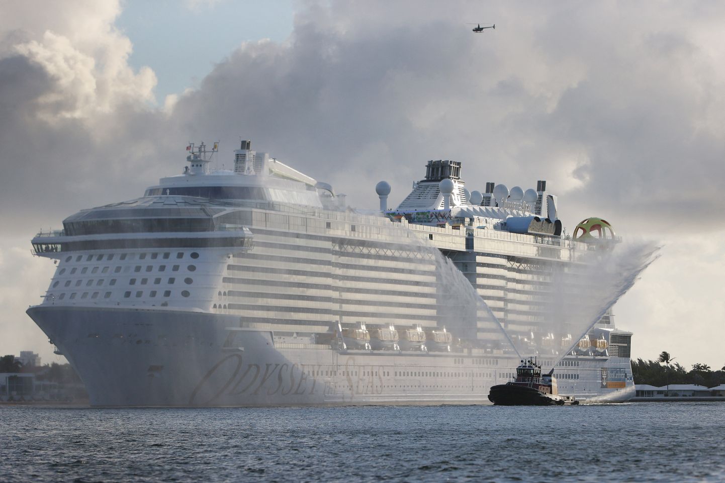 Royal Caribbean uusim laev Odyssey of The Seas saabumas 2021. aasta suvel Port Everglades'i sadamasse Fort Lauderdale's Floridas