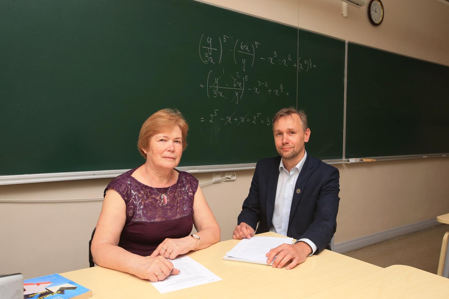 Koolimatemaatika ühenduse esimees Hele Kiisel ja Eesti matemaatika seltsi president Rainis Haller ei poolda haridus- ja teadusministeeriumi plaani kaotada põhikooli lõpueksamid.