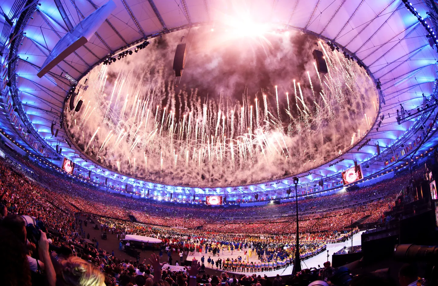 Rio olümpiamängude avatseremoonia Maracana staadionil.