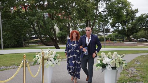 OTSEFOTOD ⟩ Marju Karin ja Mauno-Martin abielluvad! Vaata, kes pulmapeole saabuvad
