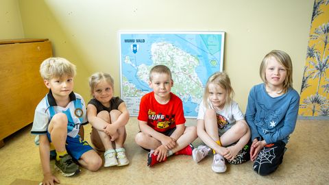 LAPSESUU ⟩ "Minu emme on noor nagu issi. Issil on küll veidi habet kasvamas"